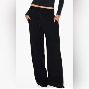 NWT SKIMS Cotton Fleece Exposed Boxer Pant Onyx Lg